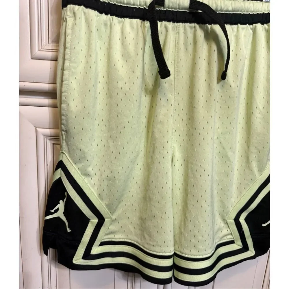 Jordan Youth Dri-FIT Sport Diamond Mesh Basketball Shorts Green Black Small